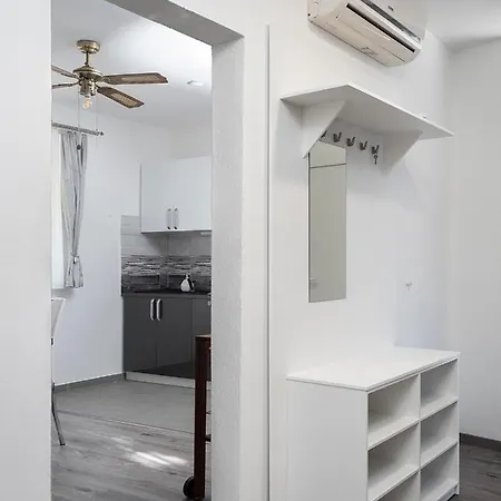 Apartman Pedro Трогир